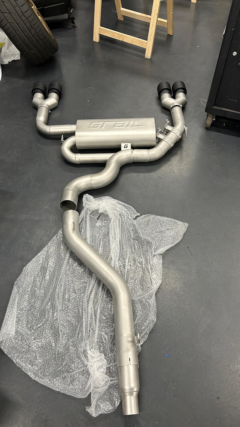 Grail / Bipolar 3,5-Zoll Klappenabgasanlage Audi S3 8Y